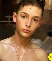 Hot Boy 23 Twinks Gay Tube  60b8fc3cbcb66.jpg