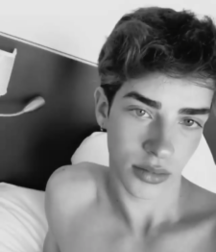 Manu Rios ÉLITE Season 4 Twink Tube 60ccbfb77dac9.png