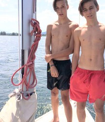 Hot Boys Handsome Gay Porn 60ed923c17422.jpg