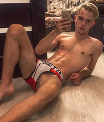Cute Media Boys Twink Tube Guys 6121110211b0e.jpg