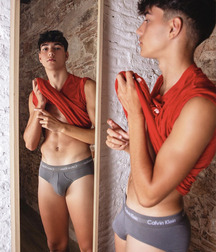 Adirá Cute Model Boys Porn 61443cd21f415.jpg