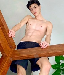 Gay Porn For Thomas Tolead Gruffie Bear RIP 616d1854bdb53.jpg