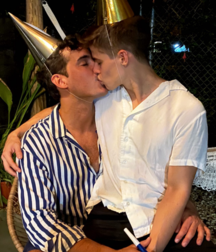 Weekend Boys Twink Porn Mix Images 618812f9efc31.png