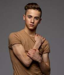 Cute Media Boy 132 Twink Tube Show Style 618cbe3bbc865.jpg