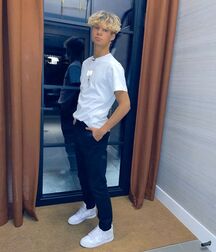 Cute Media Boy 132 Twink Tube Show Style 618cbe8d2fa7c.jpg