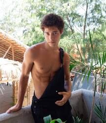 Twinks On Line 68 61a9a1ca8317b.jpg
