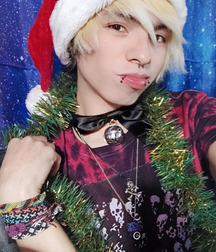 Gay Porn Bluelines Bumper Xmas Hamper  61c0c8edc8851.jpg