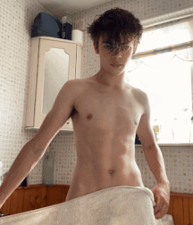 Be My Lover Twink Boys Porn Happy Day 61c420dc47e38.gif