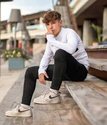 Midweek Boys Twink Porn Collection  61e9084ea542b.jpg