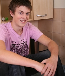 Cute Twink Charlton Gay Porn 61feb439cd1d8.jpg