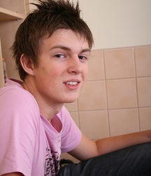 Cute Twink Charlton Gay Porn 61feb4429f26e.jpg