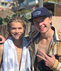 Bluelines 1318 Guys Images Tube Twinks Boys 6207cf6c27cfa.jpg