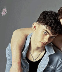 BL Heartstopper Joe Cute Brit Actor Twink Tube 62638e6fde9bc.gif