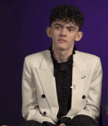 BL Heartstopper Joe Cute Brit Actor Twink Tube 62638ee381666.gif