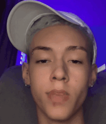 Midweek Boys Cute & Hot Twink Tube 626a593b1e6a9.gif