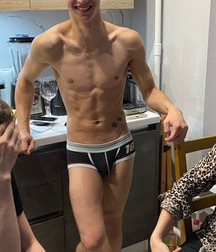 Midweek Boys Cute & Hot Twink Tube 626a5a20a81b5.jpg