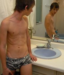 BL Codi Cute Boy Porn Bathroom 62872f829a1d1.jpg