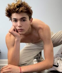 Boys For The Weekend Selfie Open Letter Twink Tube 6290869dd0602.jpg