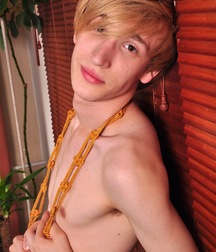 BL Karson Blond Solo Boy Gay Porn 62df83ebcd55f.jpg