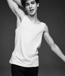 BL Gian Handsome Male Model Twink Tube Star 62df845c98971.jpg
