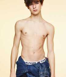 BL Gian Handsome Male Model Twink Tube Star 62df847253ab9.jpg