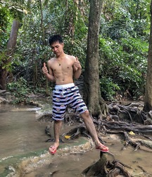 Gay mattia sindicic friends 5bdab2c4bfb79.jpeg