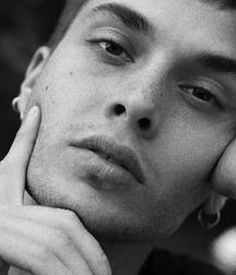 Mattia hot boy 5c9345eba59d0.jpeg