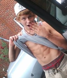 Guys Naked Wanking Totally Naked 5c0f33869ec3e.jpg