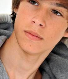 More teens and twinks 5d0dfd02301ec.jpg