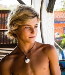 More cute boys 5d2703b977610.jpg