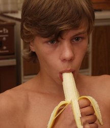 Teens 5d82a6c4623f9.jpg