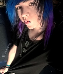 Emo teen Dennis 5e2b094bc8000.jpg