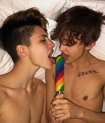 gay 3 5cd93ebc3116d.jpg