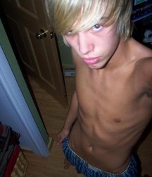 gay 19 5cf2160e7591a.jpg