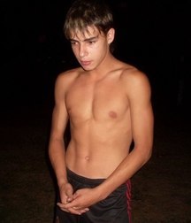 gay 24 5cf7757585fcf.jpg