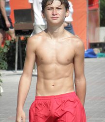 gay 27 5cfa4f9d40f3a.jpg