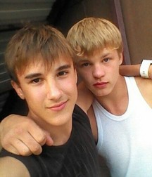 gay 45 5d11f2c0c1264.jpg