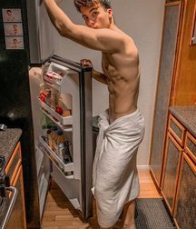 gay 57 5d218629080f1.jpg