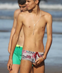 gay 63 5d2b33e371480.jpg