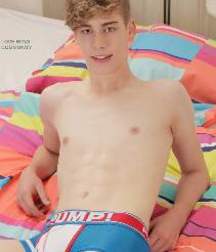gay 72 5d35cce074532.jpg