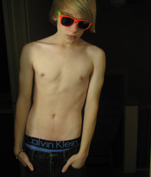 gay 74 5d3eba2667f4a.jpg