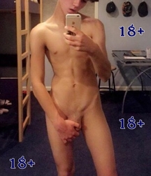 Selfie (Solo) 5be28022a176a.jpg