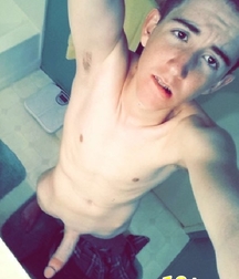 Selfie (Solo) 5be2802663b87.jpg