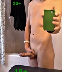 Selfie (Solo) 5be280464ff50.jpg