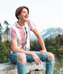 Green color cute boys twink tube 61180595ba1c6.jpg