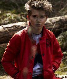 Green color cute boys twink tube 611808a696ef5.jpg