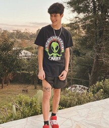 What does he have concealed down there twink tube guys 62b5dc7e0bb1c.jpg