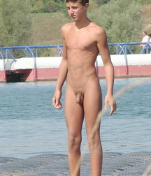 Nude outdoor 5bf85b5f19c78.jpg