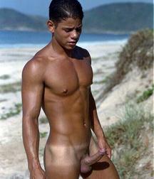 Boys nude 5bf9fb7c30a16.jpg