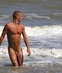 Public Outside Nude Gay Porn Boys Summer Beach 623fde57b97bf.jpg